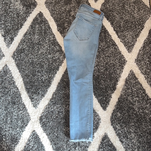 Abercrombie & Fitch Harper Ankle Jeans - Picture 4 of 6